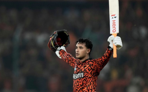 SRH vs MI: Abhishek Sharma in Sunrisers Hyderabad IPL team jersey.