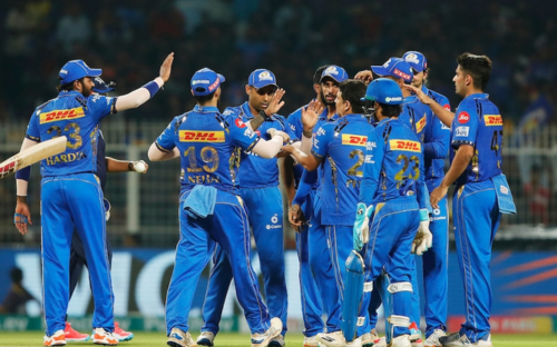 MI vs LSG: Players in Mumbai Indians IPL team jersey.